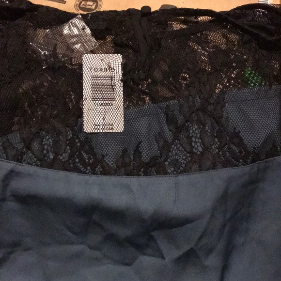 Top - Picture 3 of 3